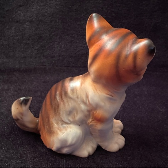 Vintage Cat Figurine Porcelain Kitten Orange Tabby Striped Made in Japan #1158 - Picture 5 of 8